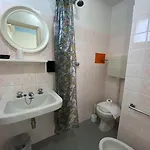 Nanni Garni Hotel 2*