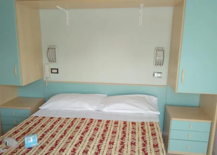 Hotell Nanni Garni 2*