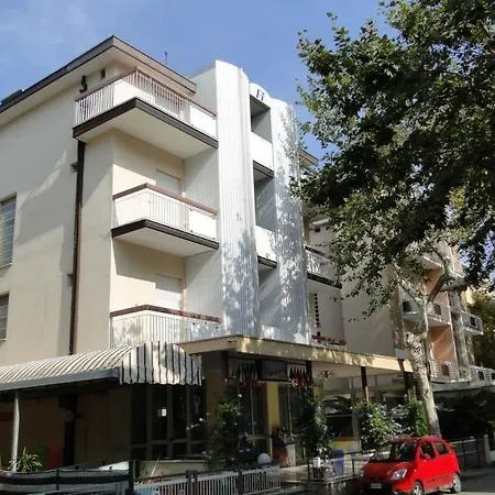 Hotel Nanni Garni 2*