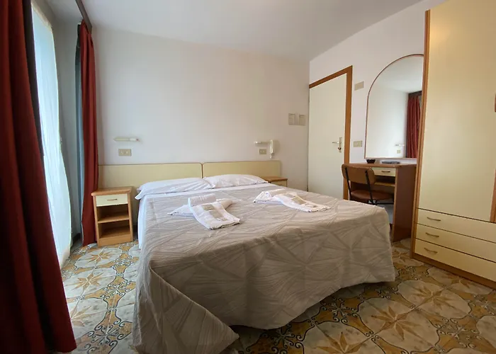 Otel Nanni Garni 2*